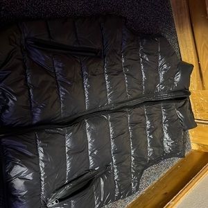 Puffy black vest